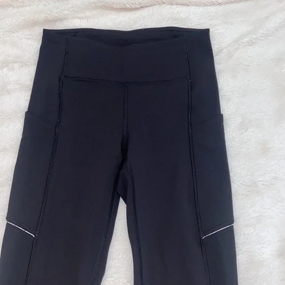 Lululemon leggings - Picture 4 of 9